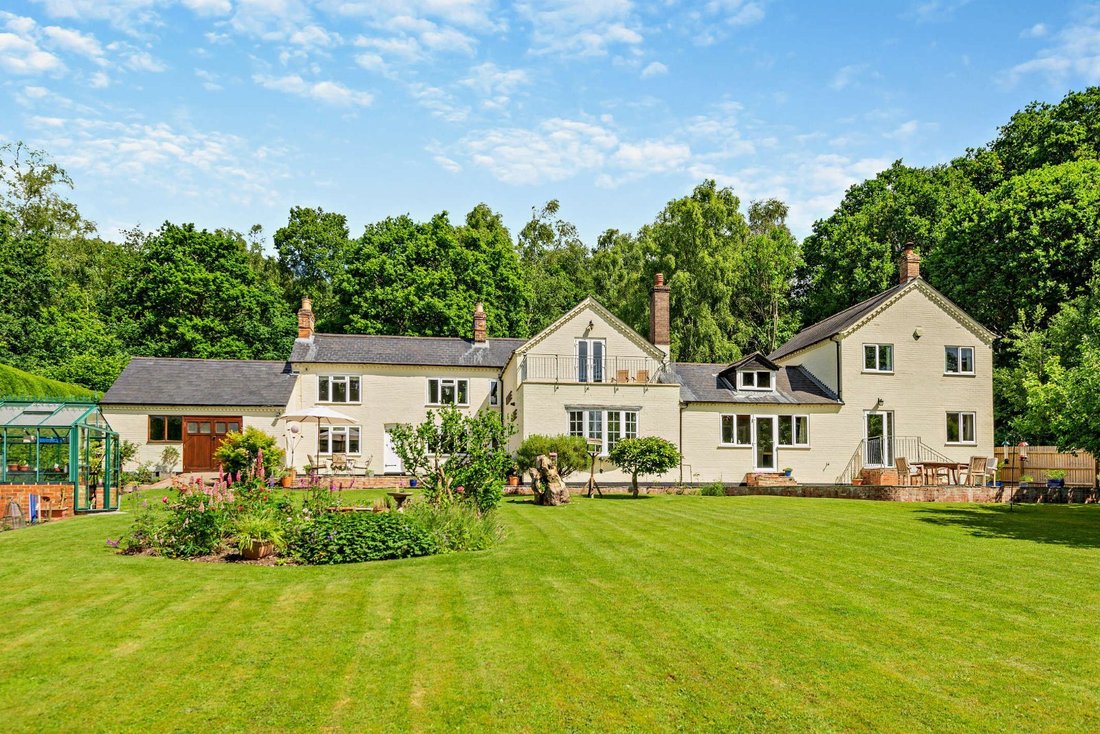 Casa in Greenham, Inghilterra 1 - 16720436