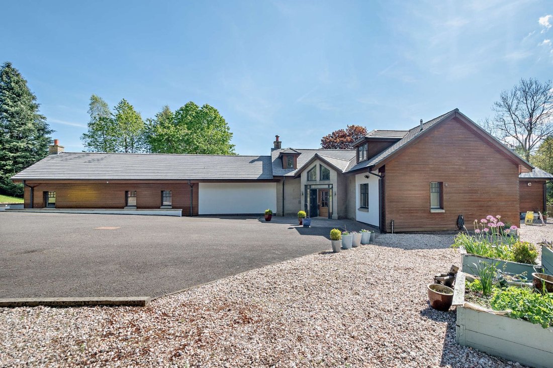 House in Renfrewshire, Scotland 3 - 16720856