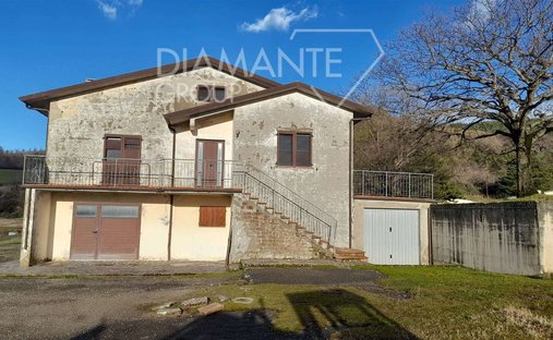 Azienda agricola a Sestino, Toscana, Italia 1