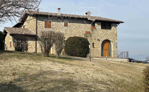 Gubbio, Umbria, Italy 1