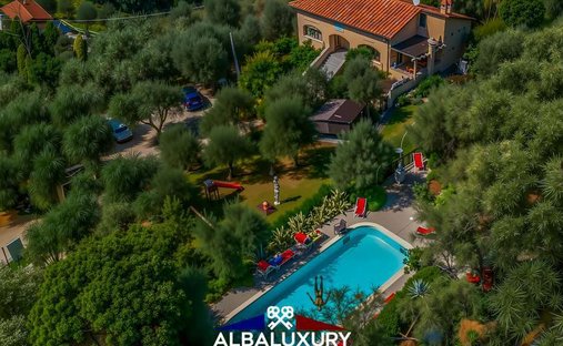 Villa in Camaiore, Tuscany, Italy 1