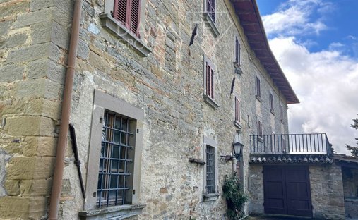 Corps de ferme à Montone, Ombrie, Italie 1