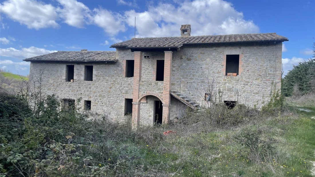 Farm Ranch in Valfabbrica, Umbria, Italy 2 - 16725138