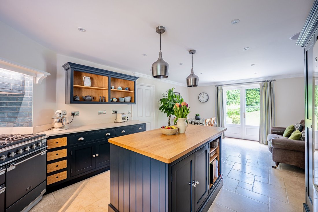 House in Alderbury, England 3 - 16720218