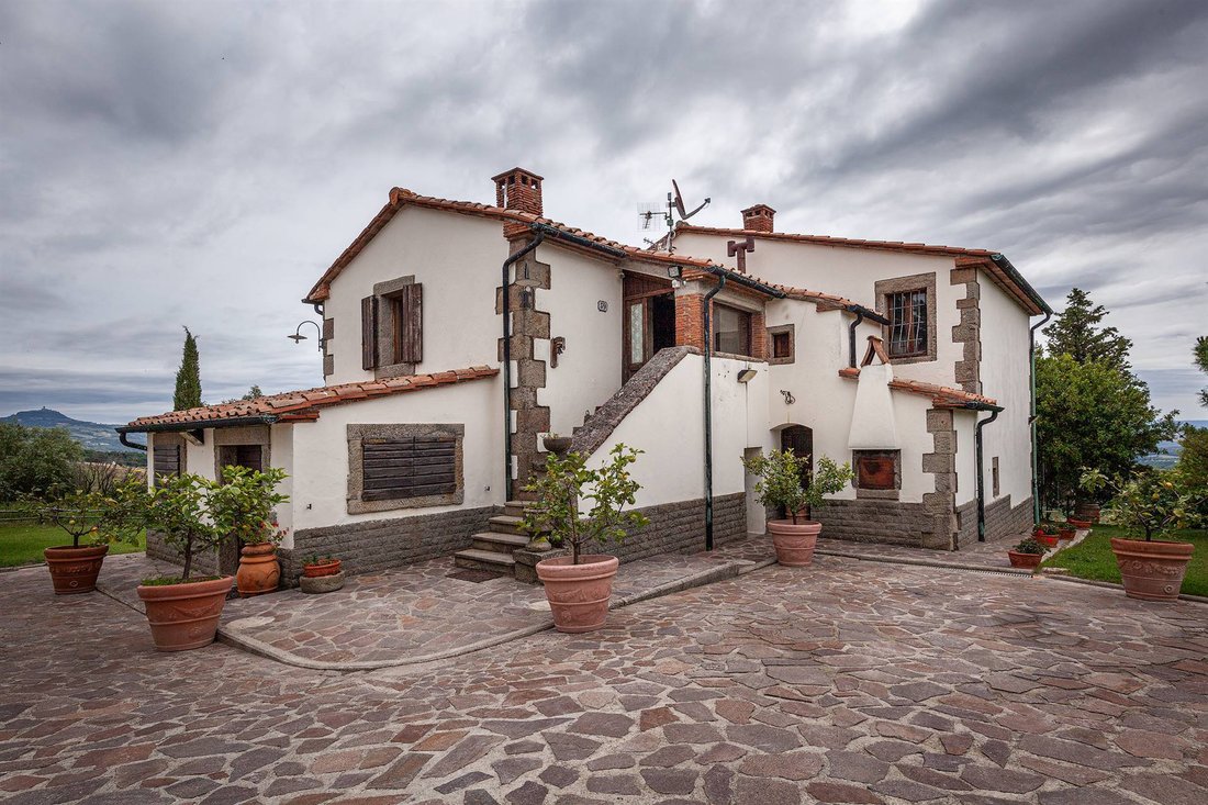 Farm Ranch in Piancastagnaio, Tuscany, Italy 1 - 16723896