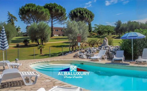 Castle for Sale in Casa Vannini, Tuscany, Italy