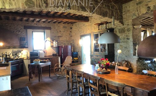 Castle To Be Renovated For Sale In Montalcino, Valdorcia