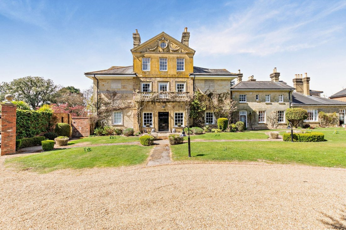 Casa in Horsham, Inghilterra 2 - 16720515