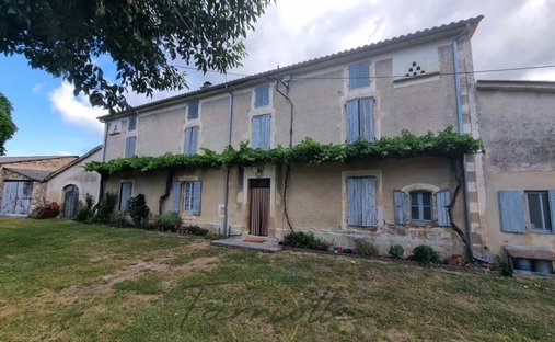 Azienda agricola a Dieulefit, Auvergne-Rodano-Alpi, Francia 1