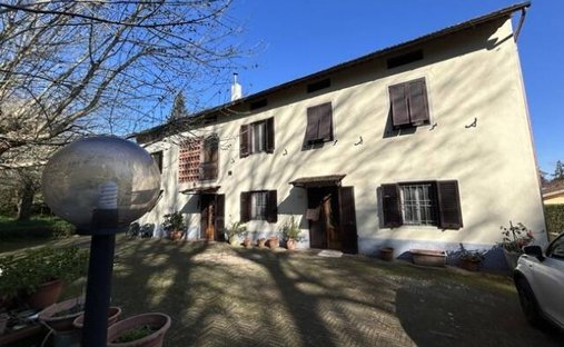 Country House in Historic Center, Lucca, Tuscany 1