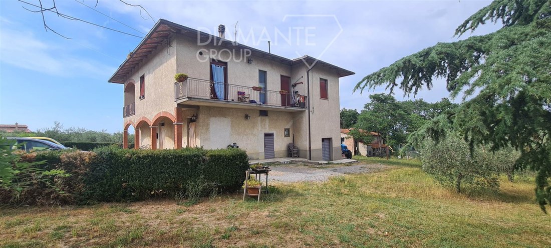 Farm Ranch in Montepulciano, Tuscany, Italy 1 - 16725057