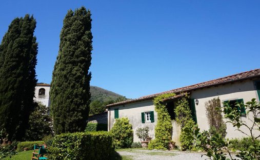Country House in Centro Storico, Lucca, Tuscany 1