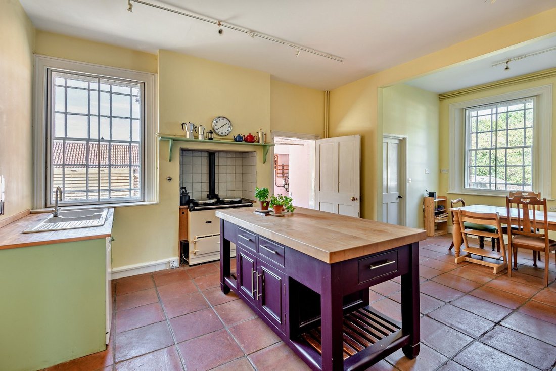 House in Great Notley, England 3 - 16719992