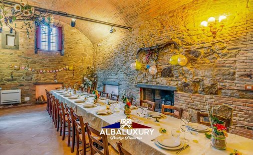 Castle for Sale in Molino d'Egola, Tuscany, Italy