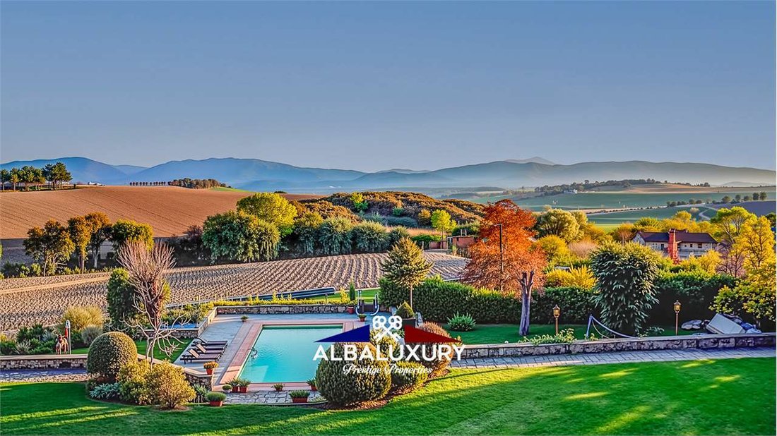 Villa in Scarperia e San Piero, Tuscany, Italy 2 - 16725970