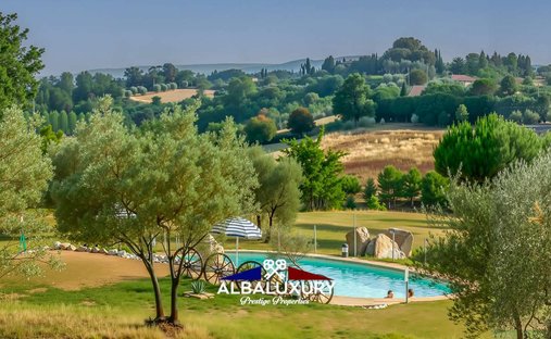 Castle for Sale in Casa Vannini, Tuscany, Italy
