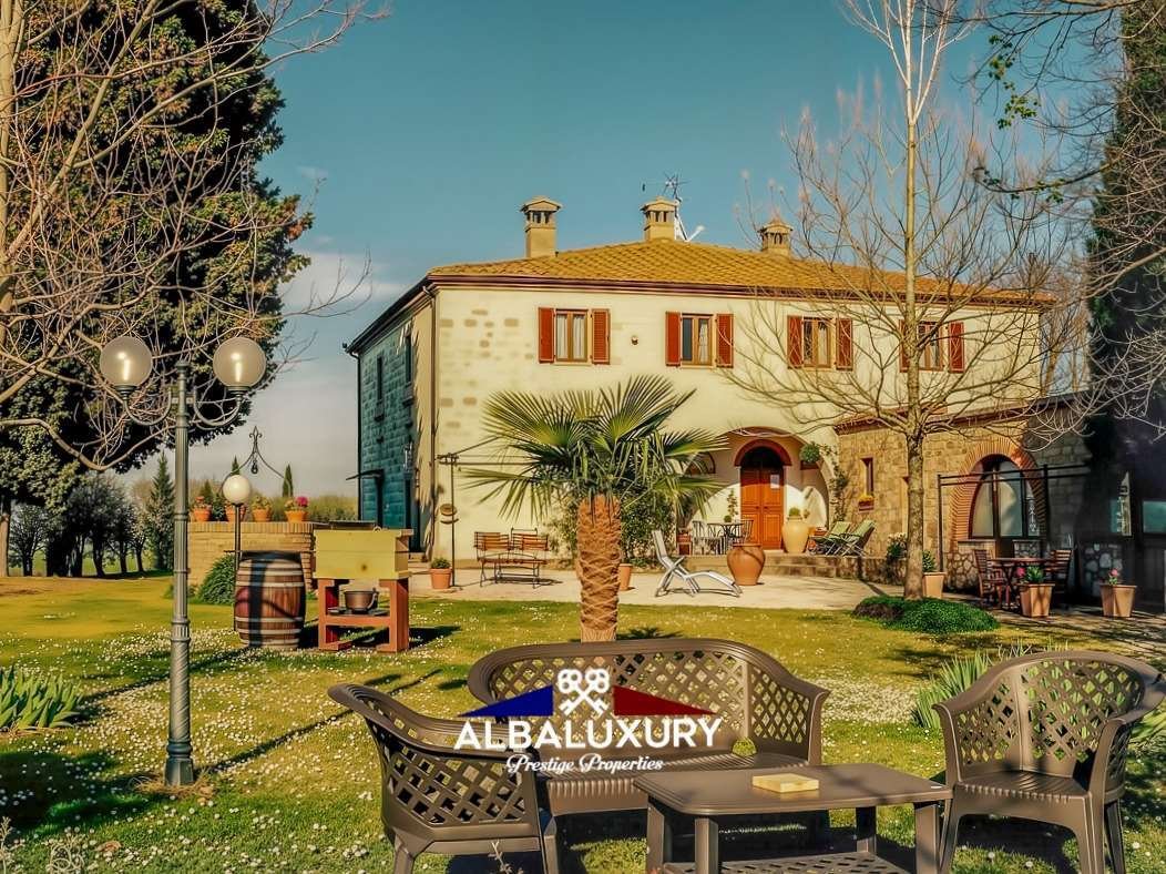 Villa in Montalcino, Tuscany, Italy 3 - 16726277