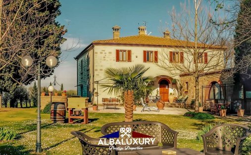 Castle To Be Renovated For Sale In Montalcino, Valdorcia