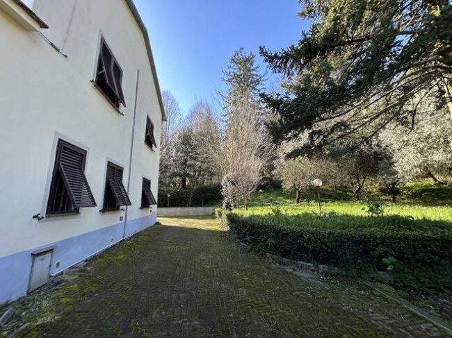 Country House in Historic Center, Lucca, Tuscany 3 - 15828584