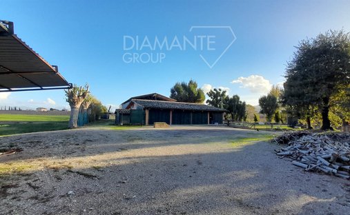 Castle for Sale in Montefalco, Umbria, Italy