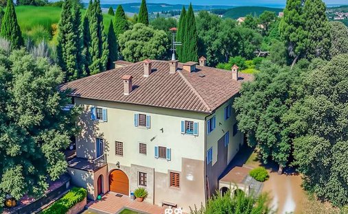 Castle for Sale in Molino d'Egola, Tuscany, Italy