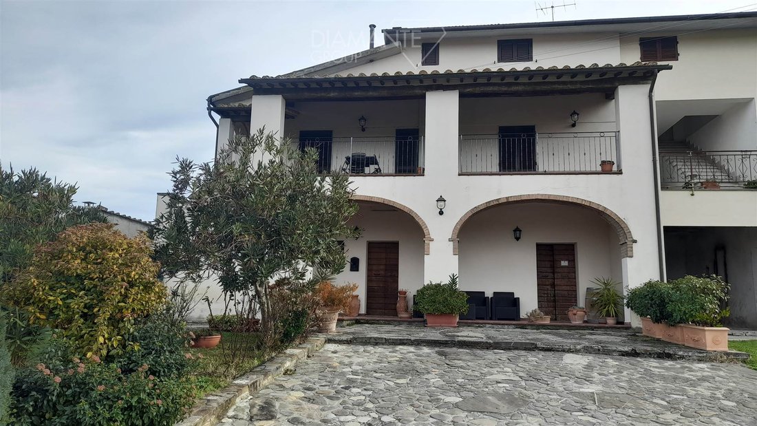 Farm Ranch in Castel del Piano, Tuscany, Italy 2 - 16725104