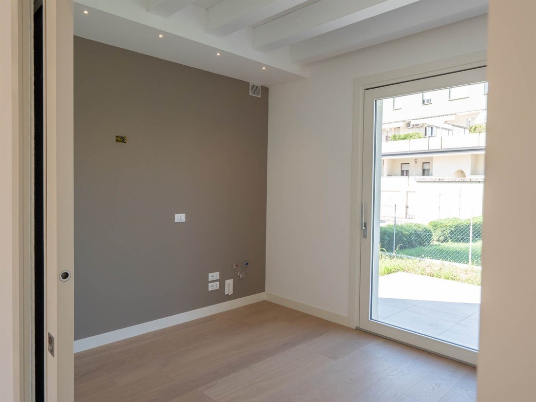 Center, Mogliano Veneto, Veneto 5 - 16722546