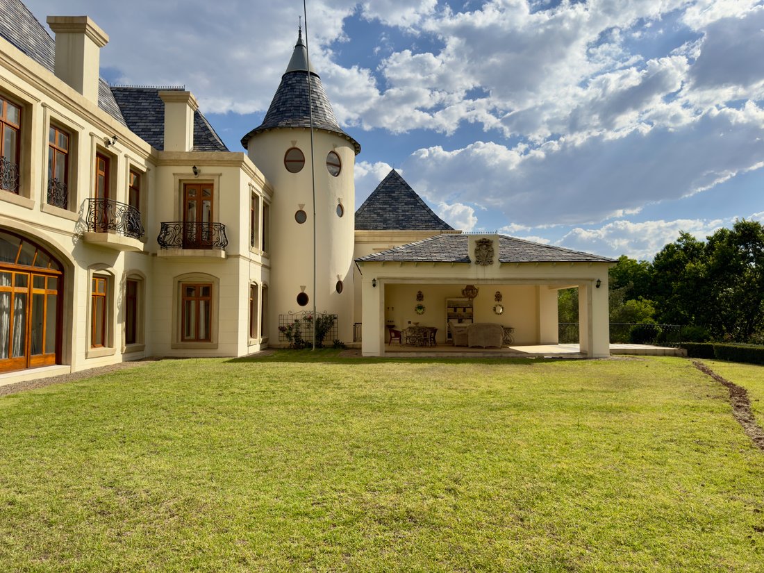 House in Mooikloof, Gauteng, South Africa 5 - 16724942
