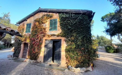 Castle for Sale in Montefalco, Umbria, Italy