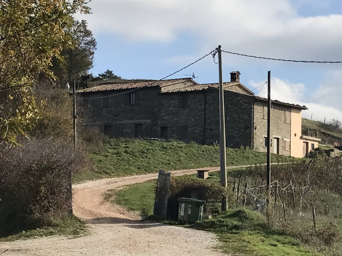 Farm Ranch in Cantiano, Marche, Italy 5 - 16723353