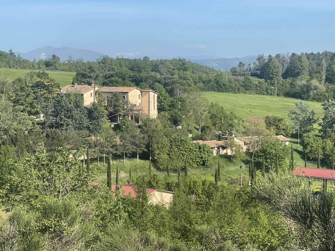 Gubbio, Umbria, Italy 3 - 16722876