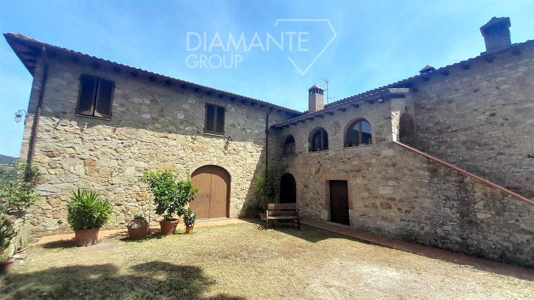 Farm Ranch in Sovicille, Tuscany, Italy 2 - 16725034