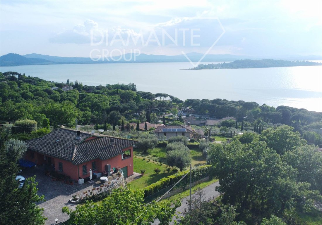 Villa in Magione, Umbria, Italy 1 - 16724742