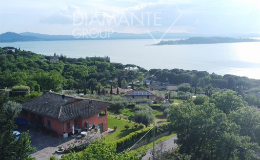 Villa in Magione, Umbria, Italy 1