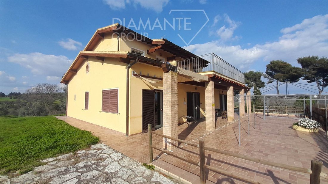 Farm Ranch in Magliano in Toscana, Tuscany, Italy 1 - 16725045