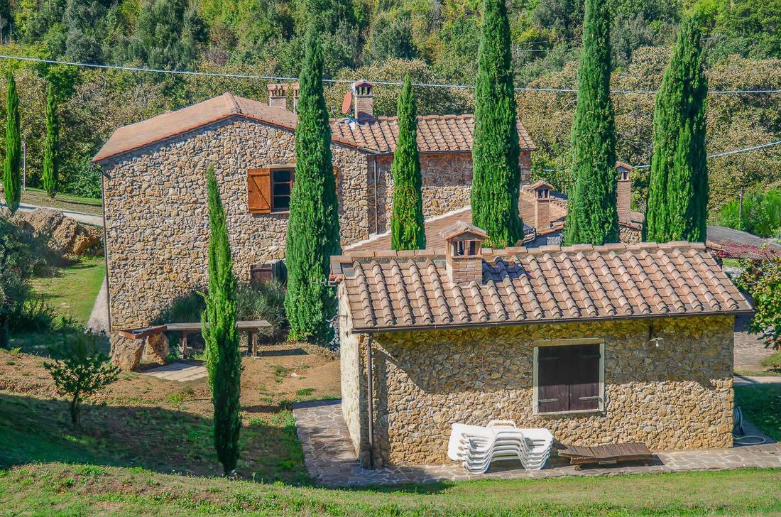 Villa in Chianni, Tuscany, Italy 3 - 16726014