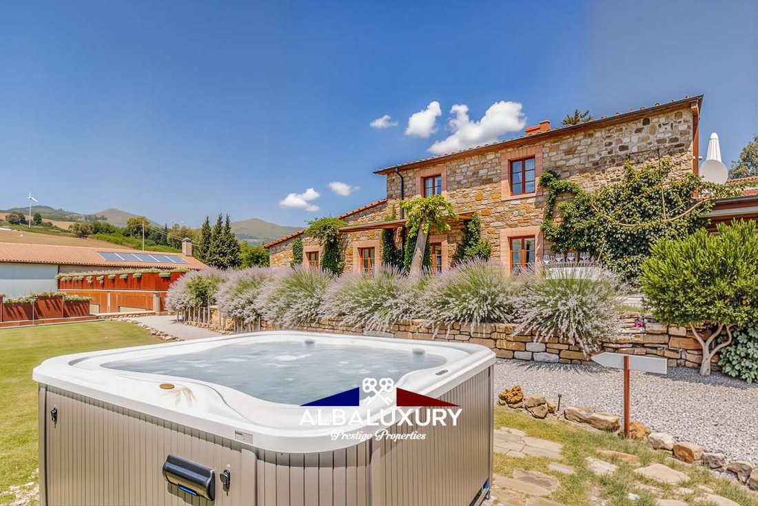 Villa in Montecatini Val di Cecina, Tuscany, Italy 3 - 16726283