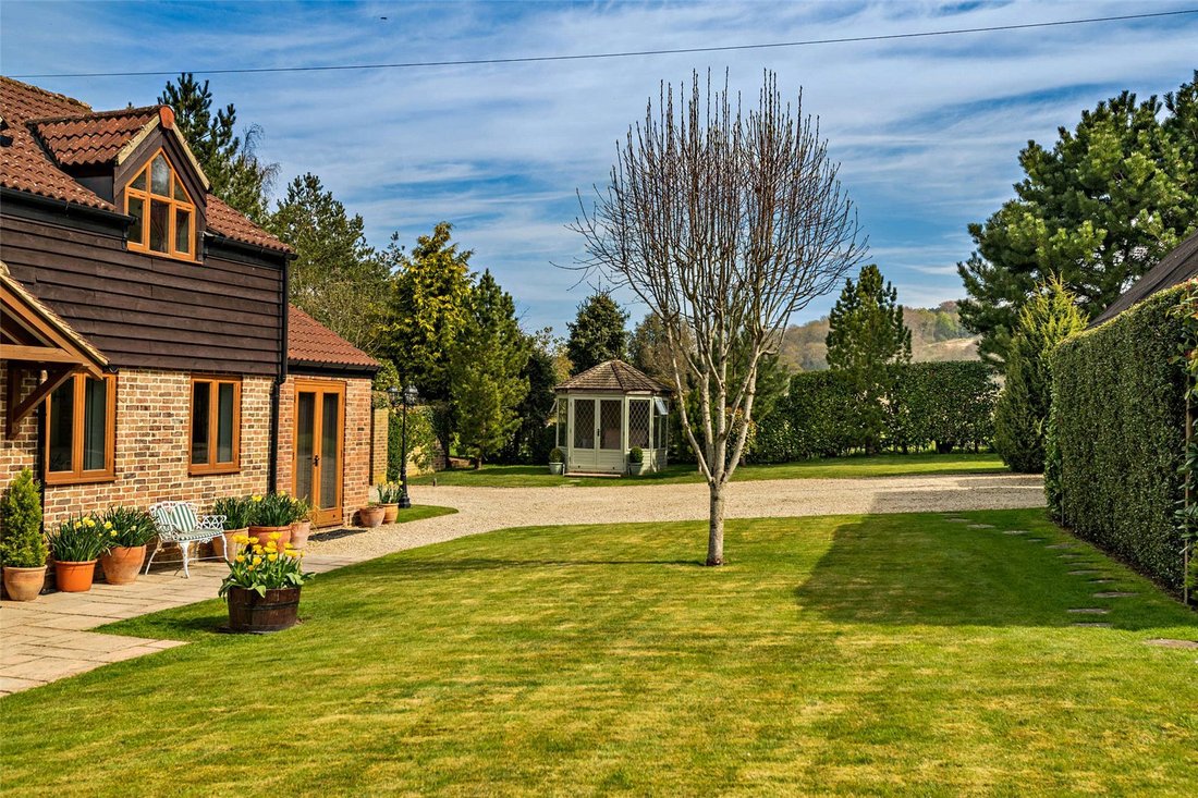 House in Ramsbury, England 3 - 16720206