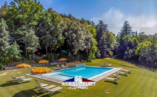 Castle for Sale in Molino d'Egola, Tuscany, Italy