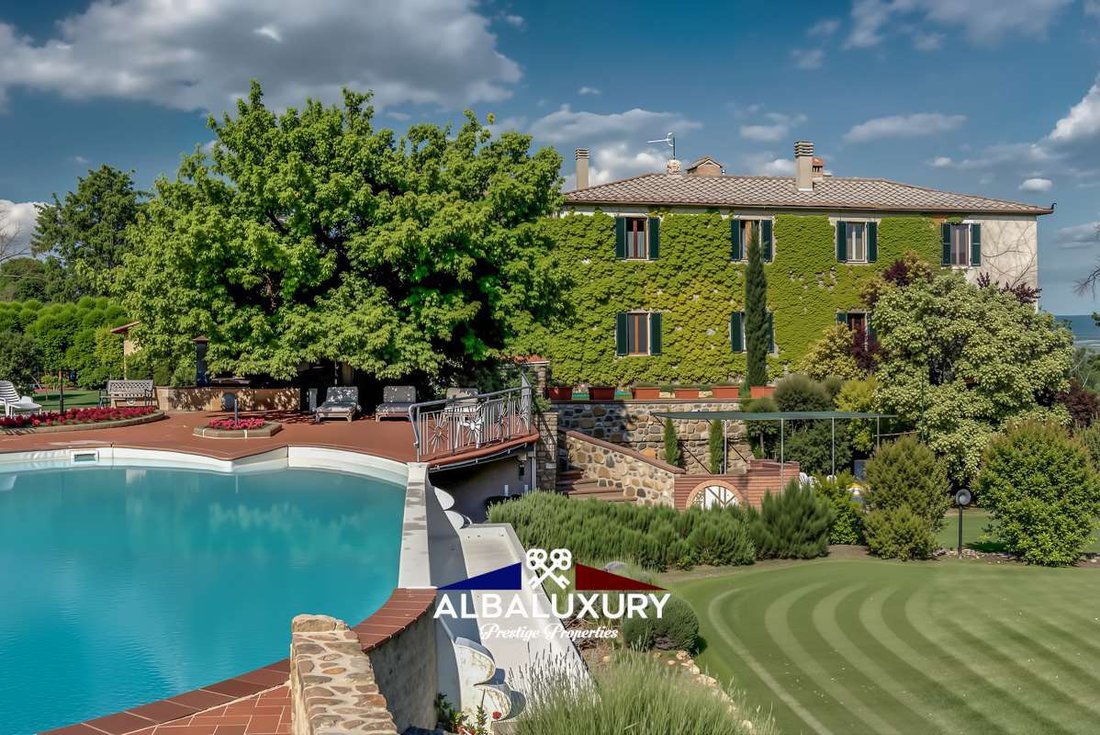 Villa in Murlo, Tuscany, Italy 4 - 16726039