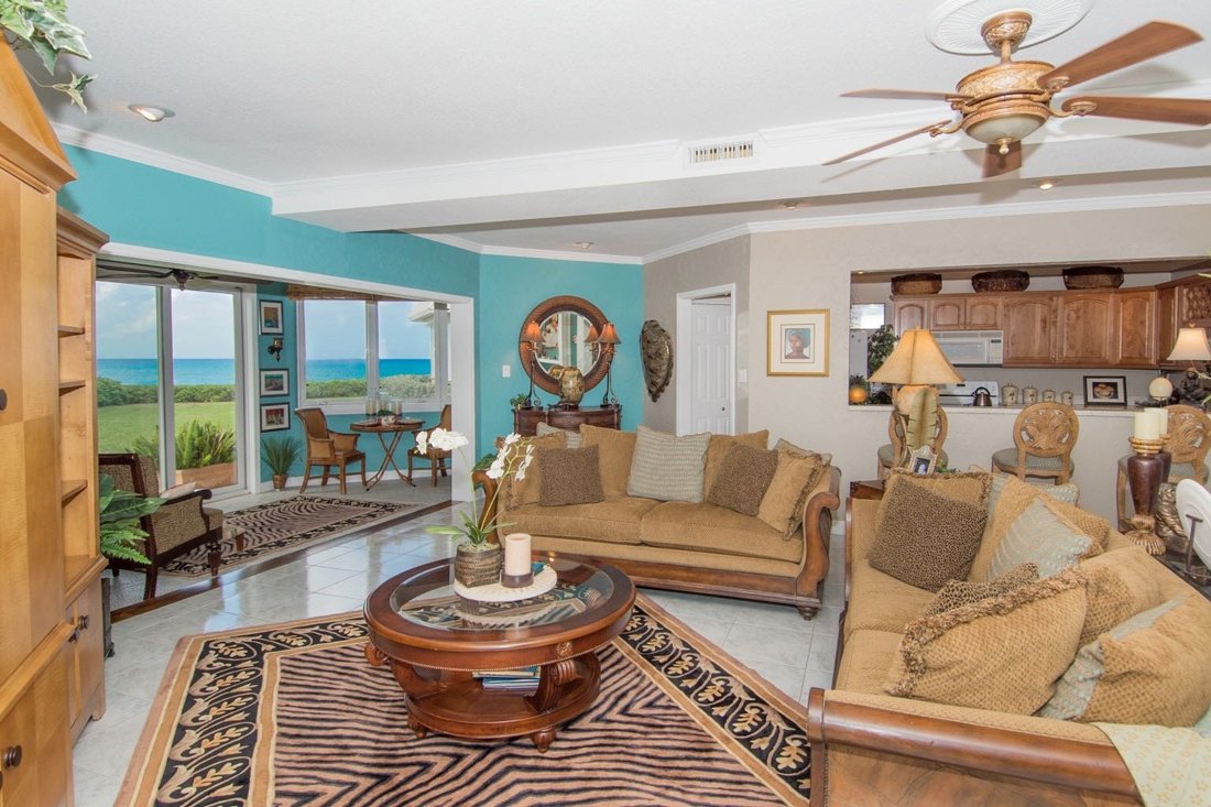 Apartment in George Town, George Town, Cayman Islands 2 - 16721606