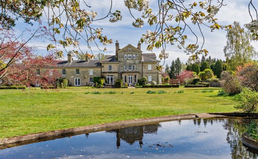 House in Horsham, England 1