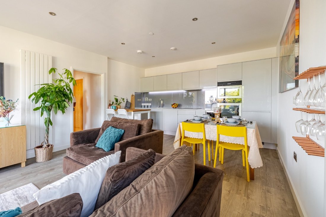 Apartment in Primrose Hill, Camden, England 2 - 16719906