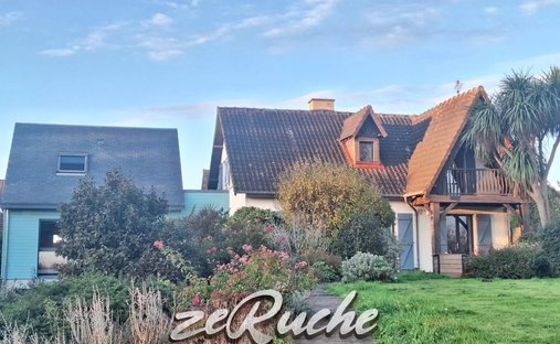 20 Minutes From The Sea : 19th C. Neogothic Style Chateau In Normandy