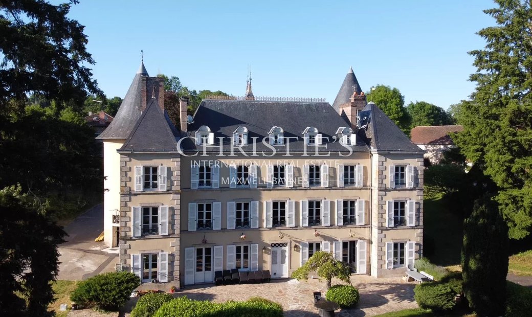 Gifted By Napoleon III, Exquisitely Decorated, Country Château Just 15 Minutes From Limoges