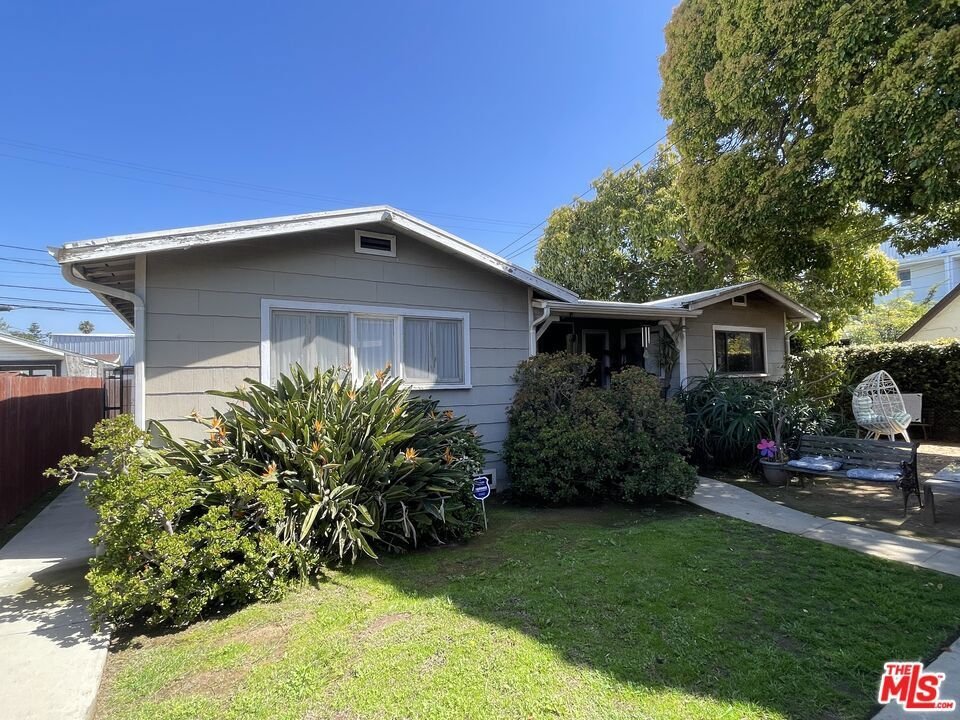 Santa Monica, California, United States 3 - 16725874