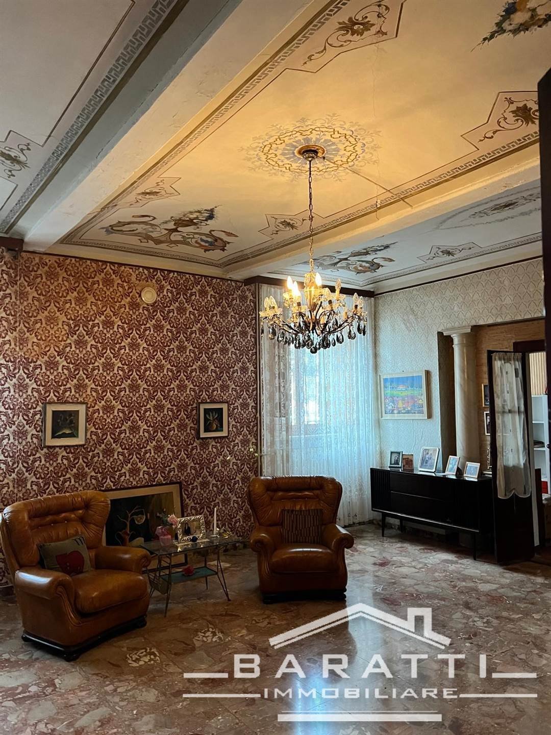 Estate in Guastalla, Emilia-Romagna, Italy 1 - 16724487