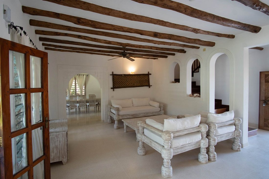 Villa in Italy 4 - 16721828