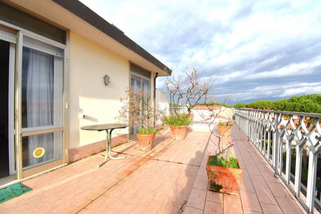 Apartment in Historic Center, Viareggio, Tuscany 3 - 16575681