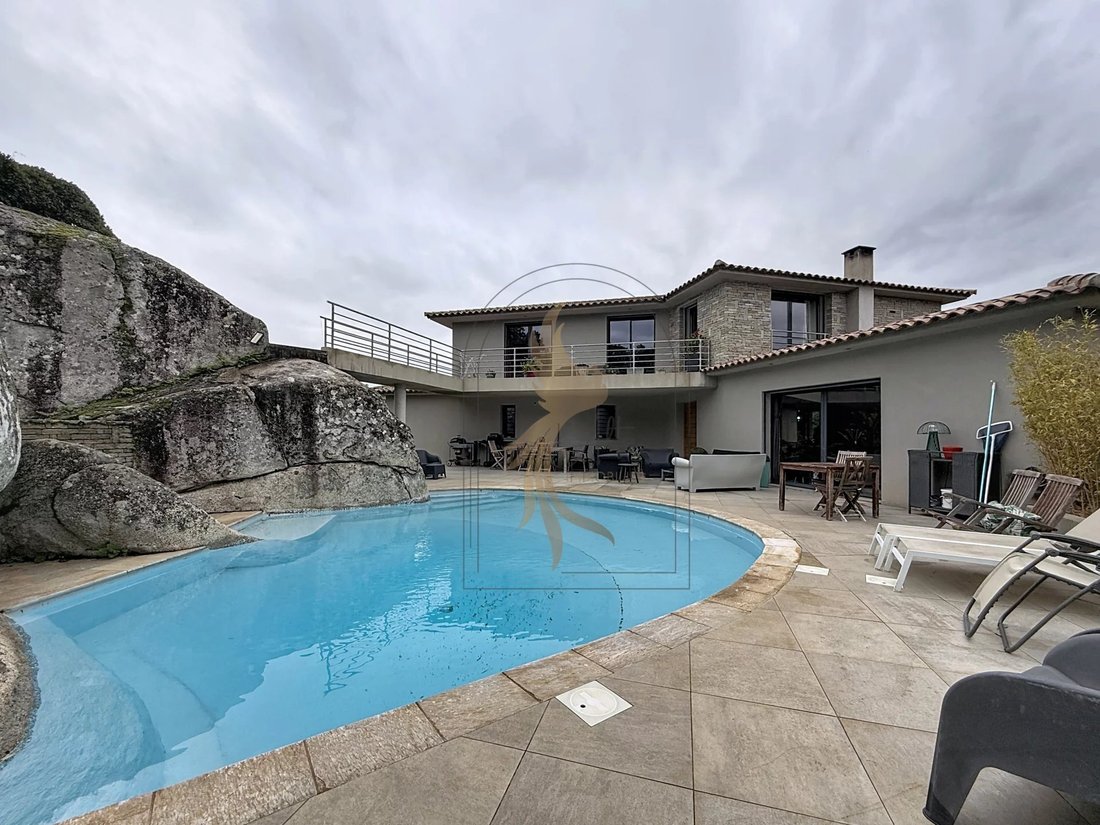 Villa in Porto-Vecchio, Corsica, France 2 - 16721137